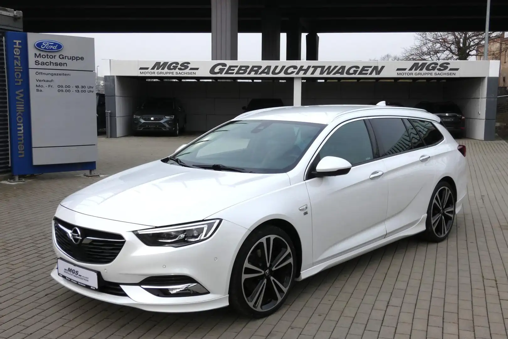 Opel Insignia 2.0 'Innovation' #LED #ACC #MASSAGE #HUD #KAM #360 Weiß - 1