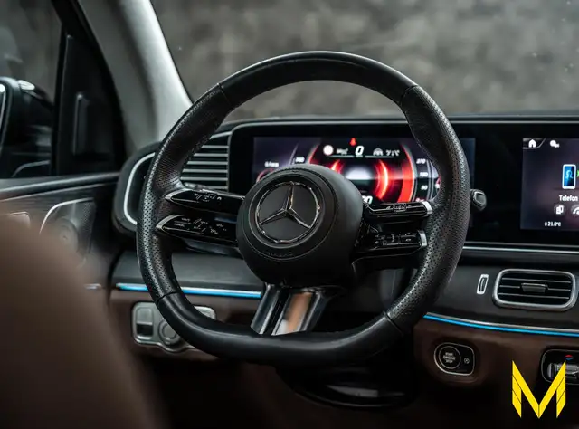 Mercedes-Benz 450 view 18