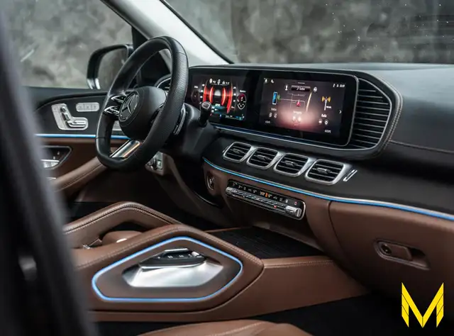 Mercedes-Benz 450 view 23