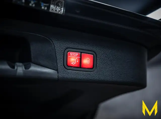 Mercedes-Benz 450 view 10
