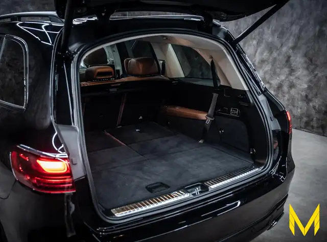 Mercedes-Benz 450 view 9