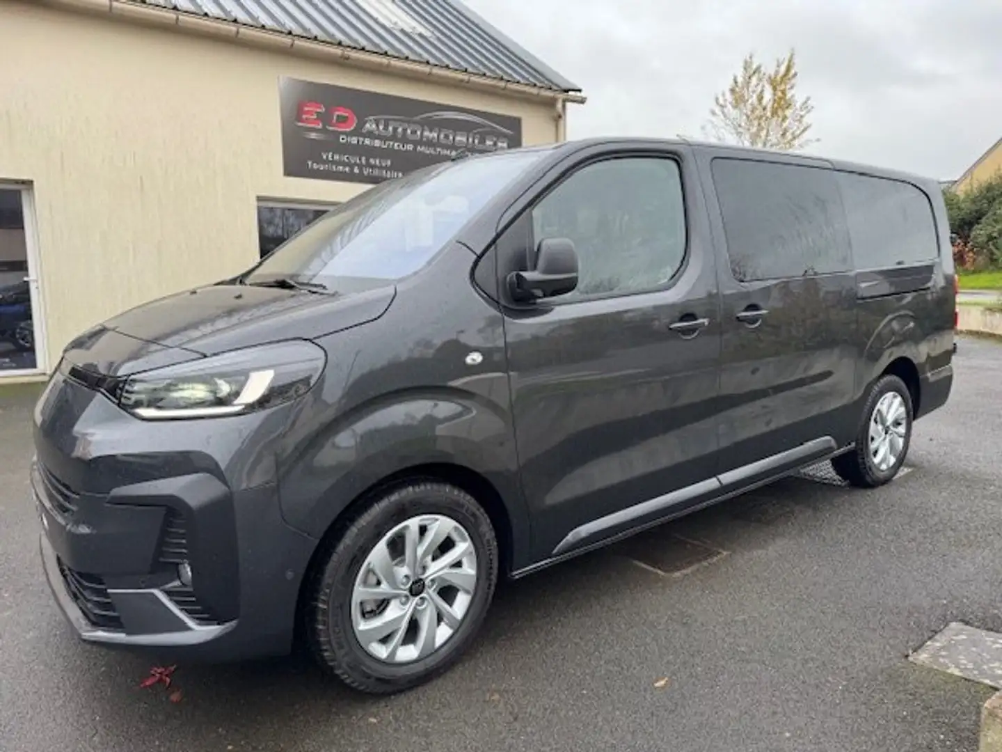Fiat Scudo CABINE APPROFONDIE 180XL EAT8 PACK PREMIUM CONNECT Gris - 2