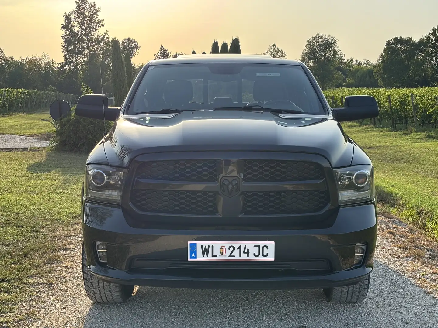Dodge RAM 1500 LINITED Crew Cab 5,7L V8 Vollausstattung - 2