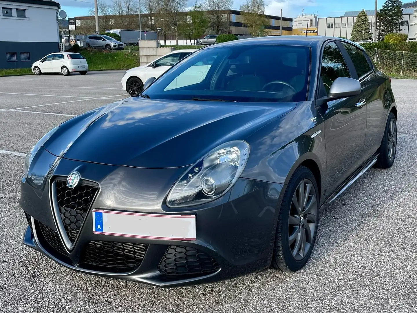 Alfa Romeo Giulietta Giulietta 1,6 JTDM-2 Veloce Veloce Grau - 1