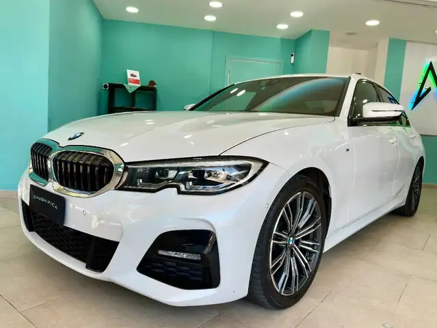 BMW 318 318d mhev 48V Msport automatica M Sport