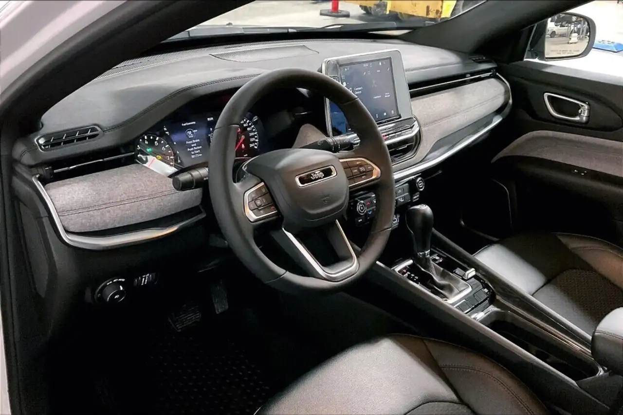 Jeep Compass снимка Jeep Compass