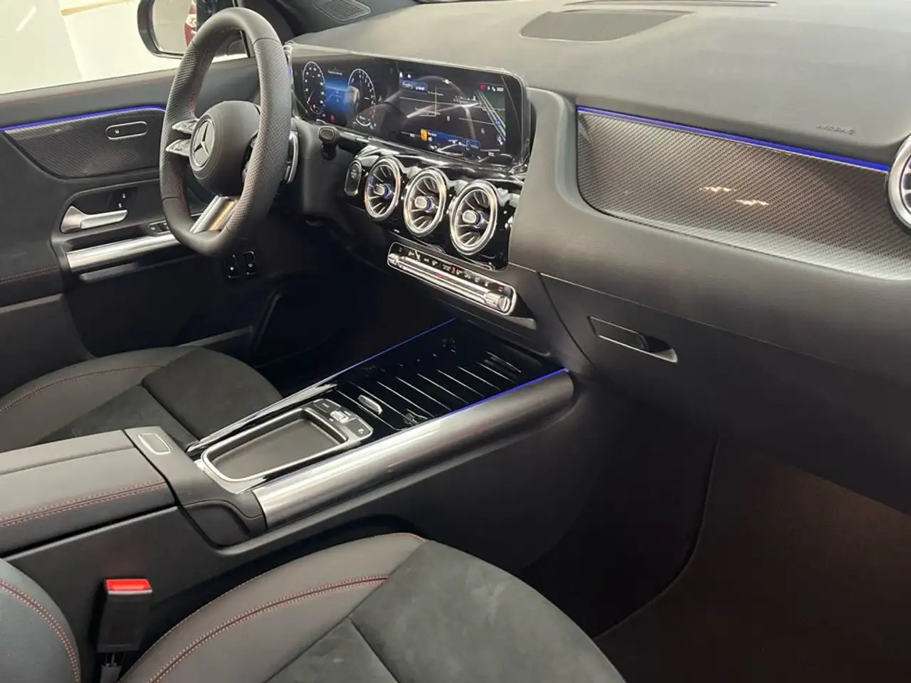 Mercedes-Benz GLA 2026 — фото 10