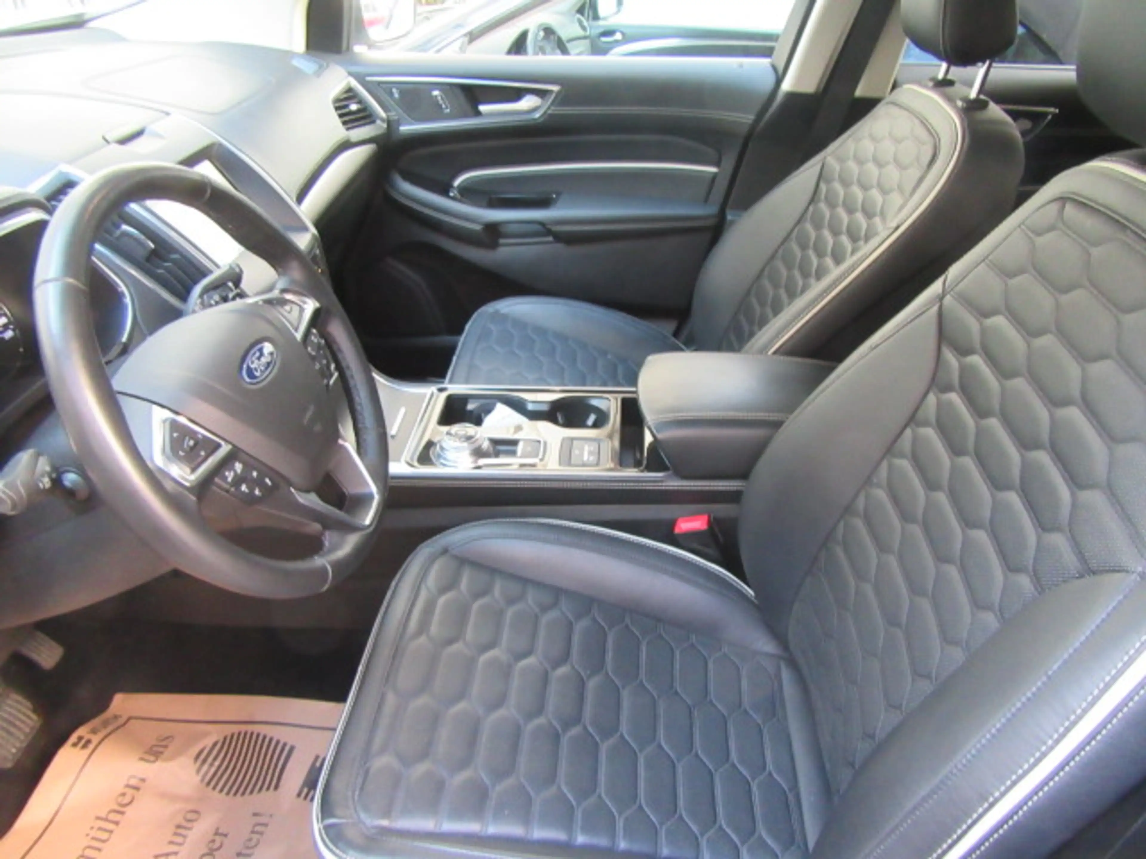 Ford Edge Vignale 4x4 — photo 14