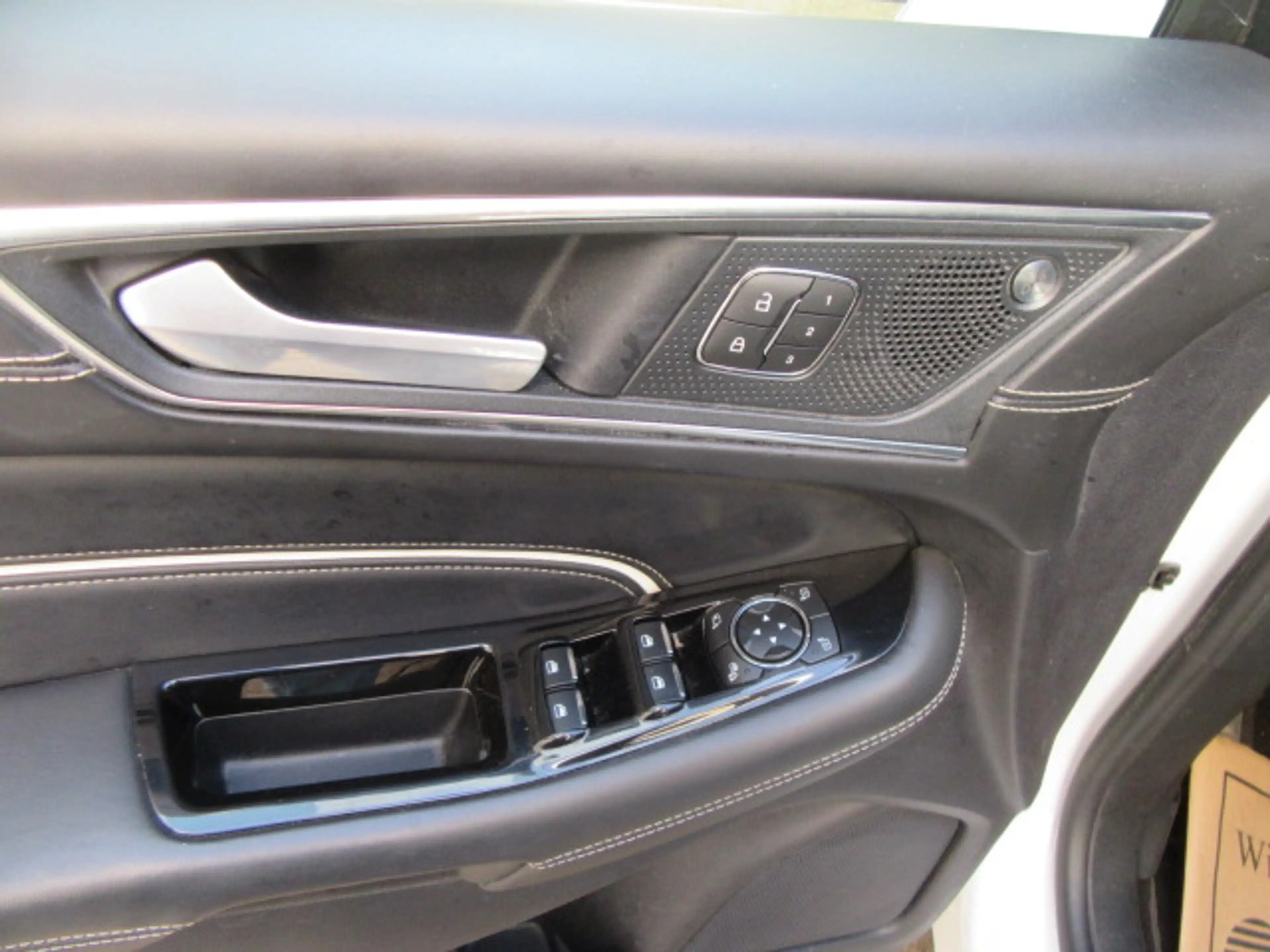 Ford Edge Vignale 4x4 — photo 15