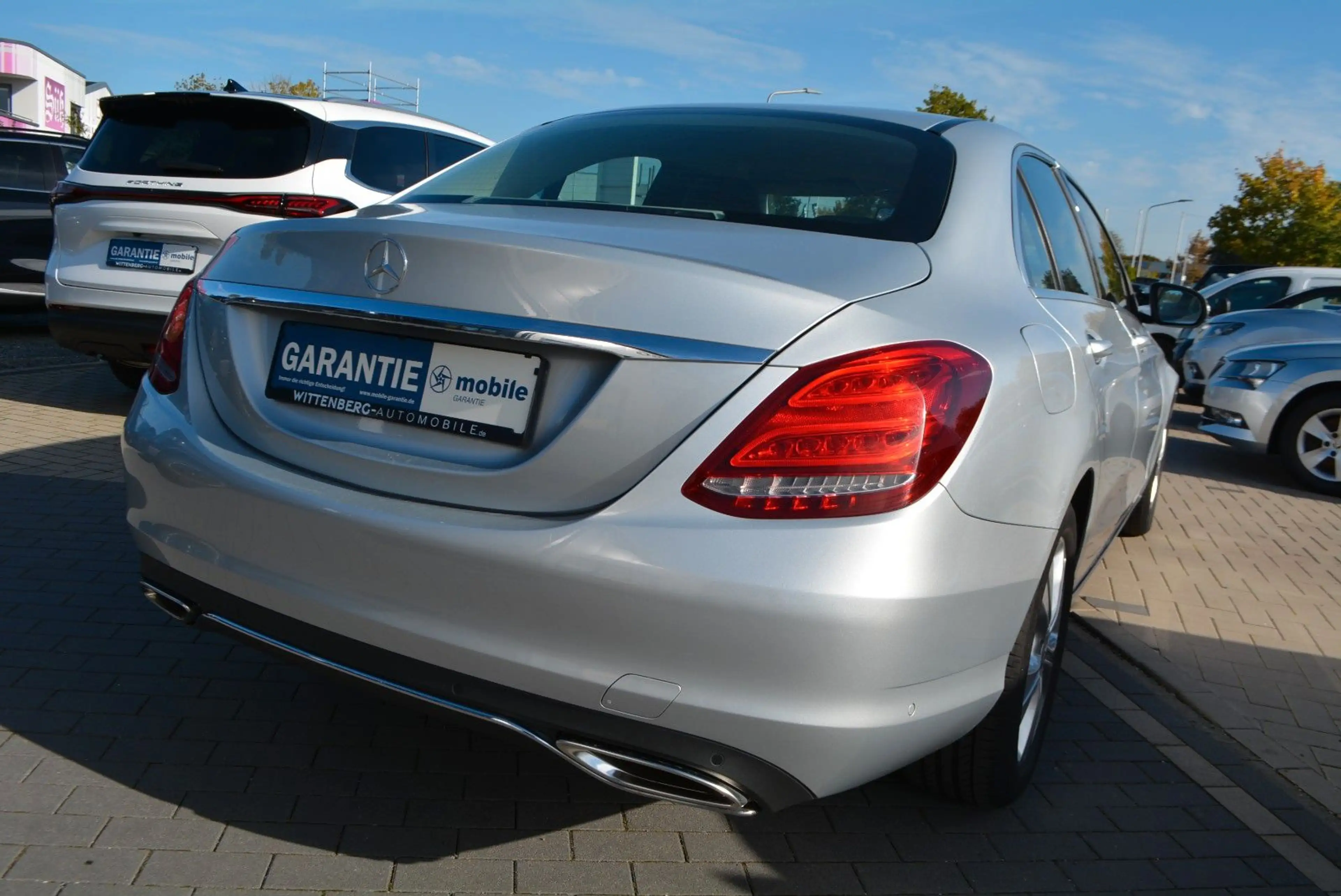 Mercedes-Benz C 250 CGI Limousine-Service+HU neu-Kamera — photo 12