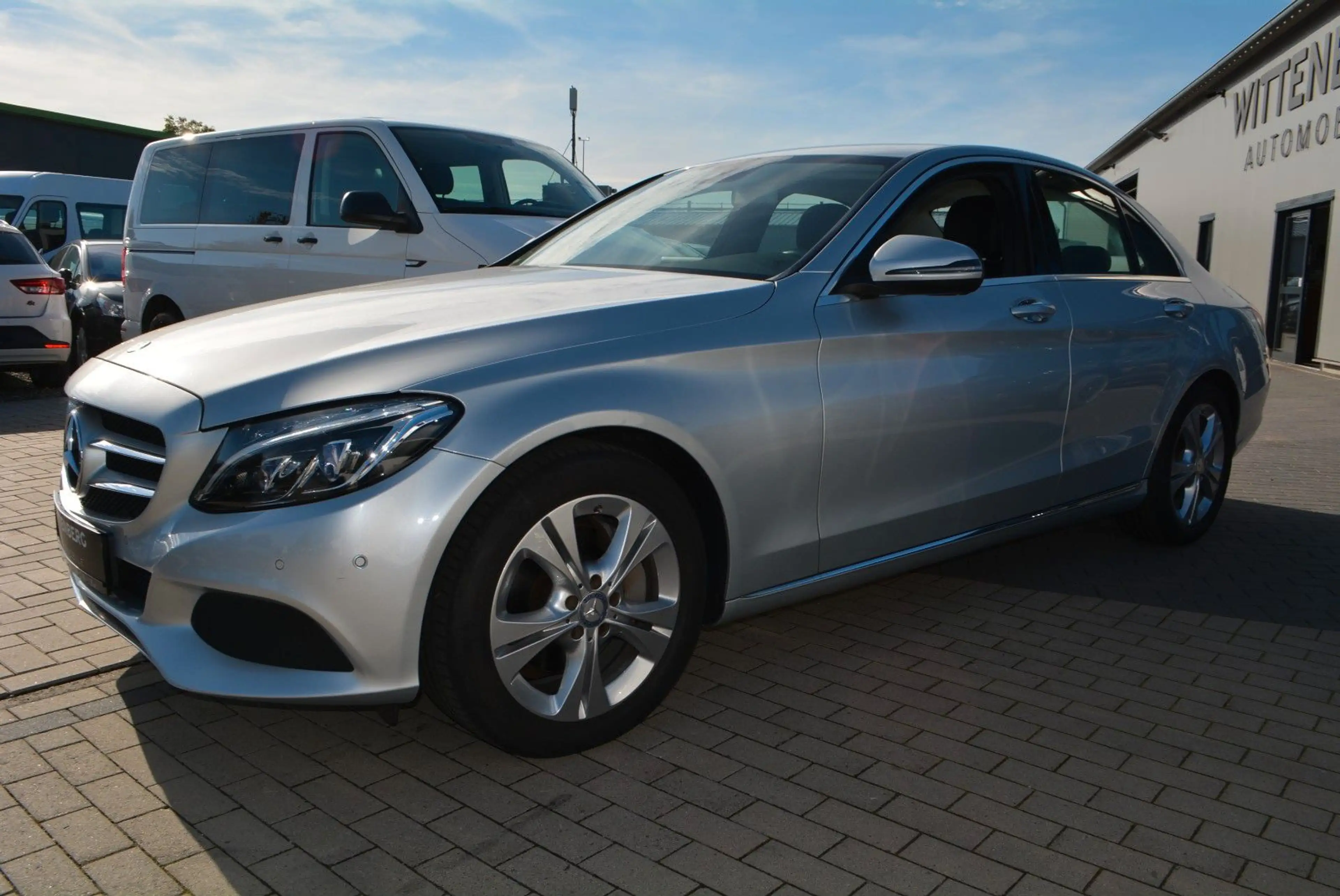 Mercedes-Benz C 250 CGI Limousine-Service+HU neu-Kamera — photo 7