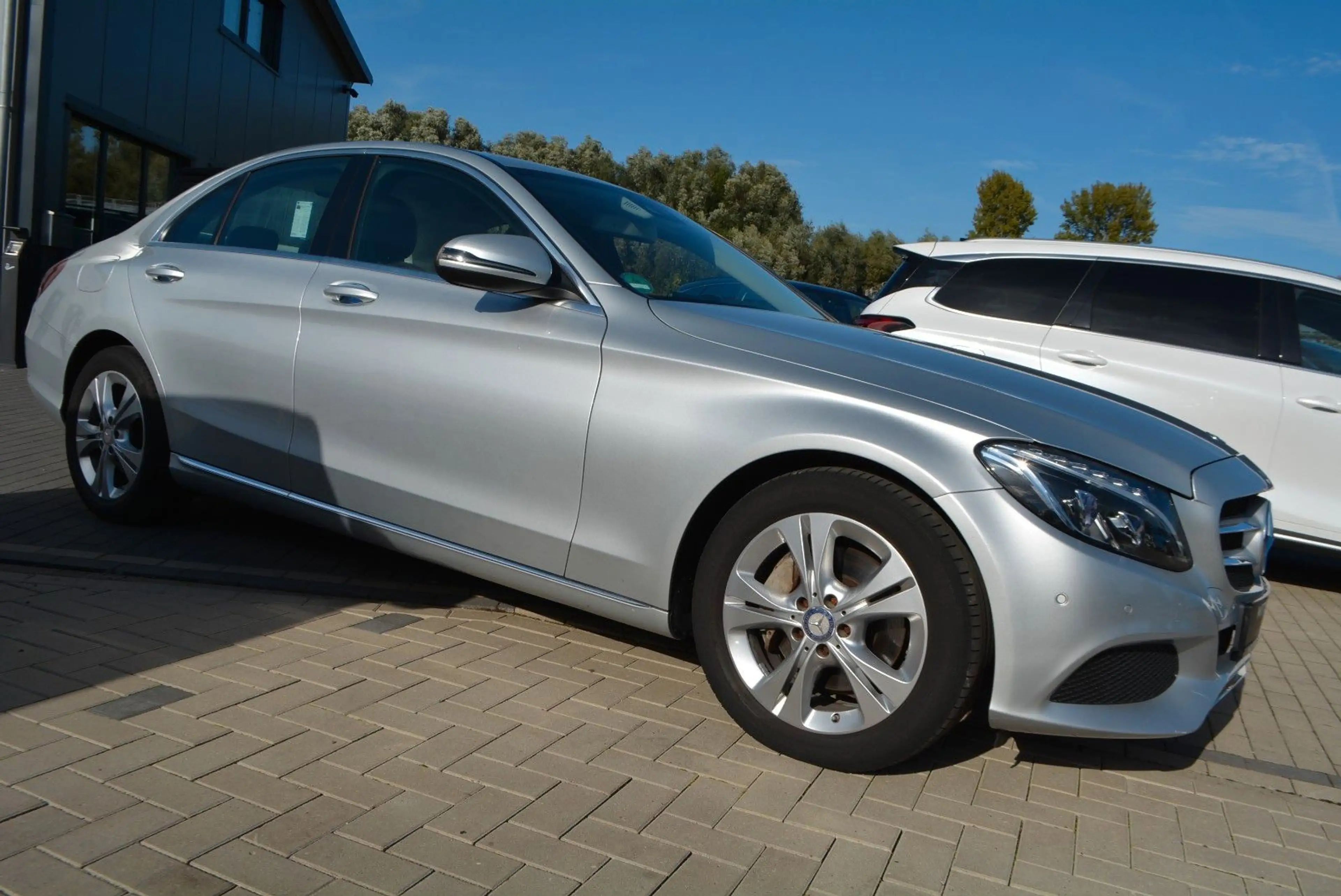 Mercedes-Benz C 250 CGI Limousine-Service+HU neu-Kamera — photo 15