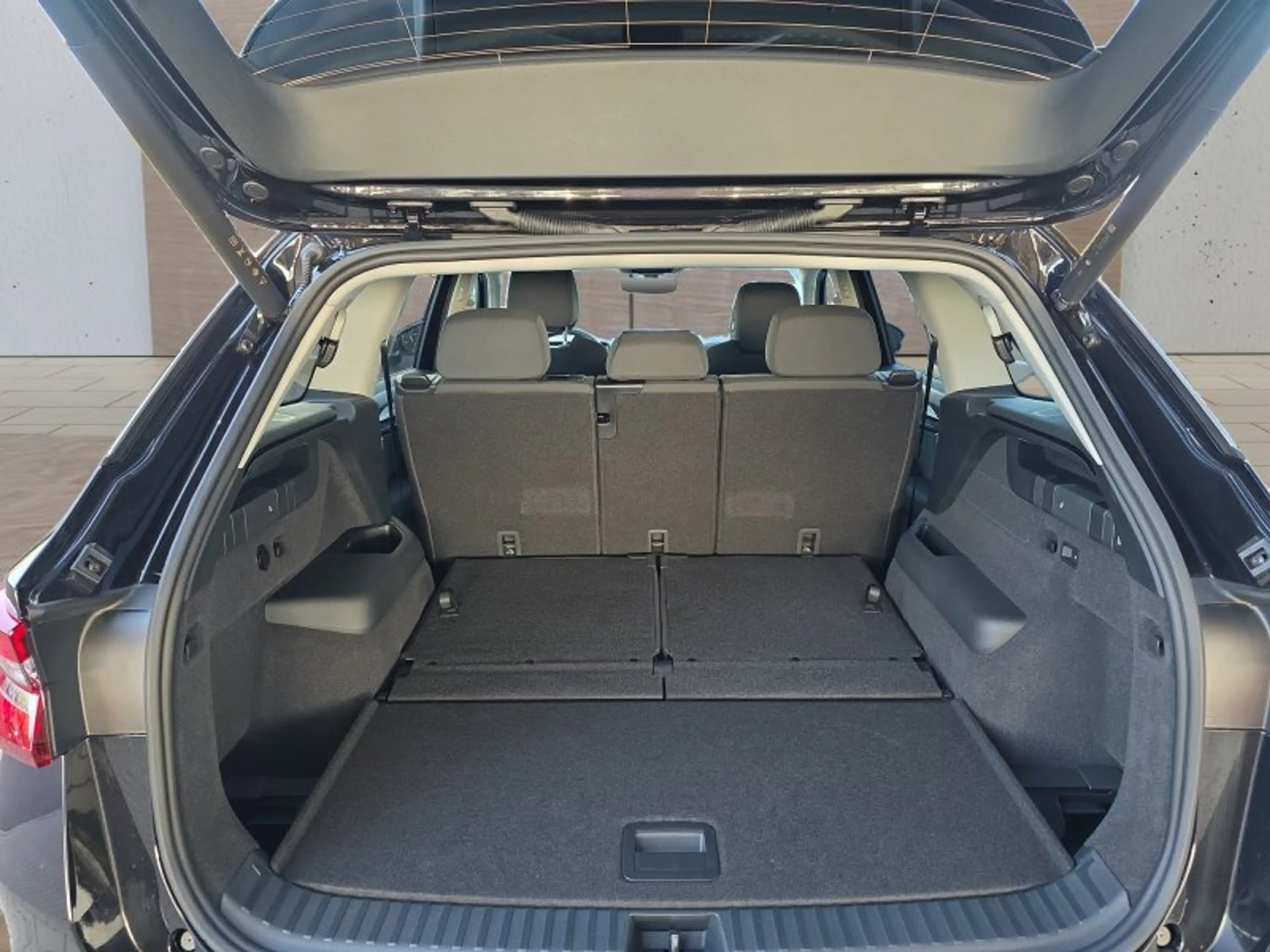 Skoda Kodiaq 2,0TSI DSG 4x4 aAHK/7-Sitzer/Matrix/Navi/el.Klappe — photo 16