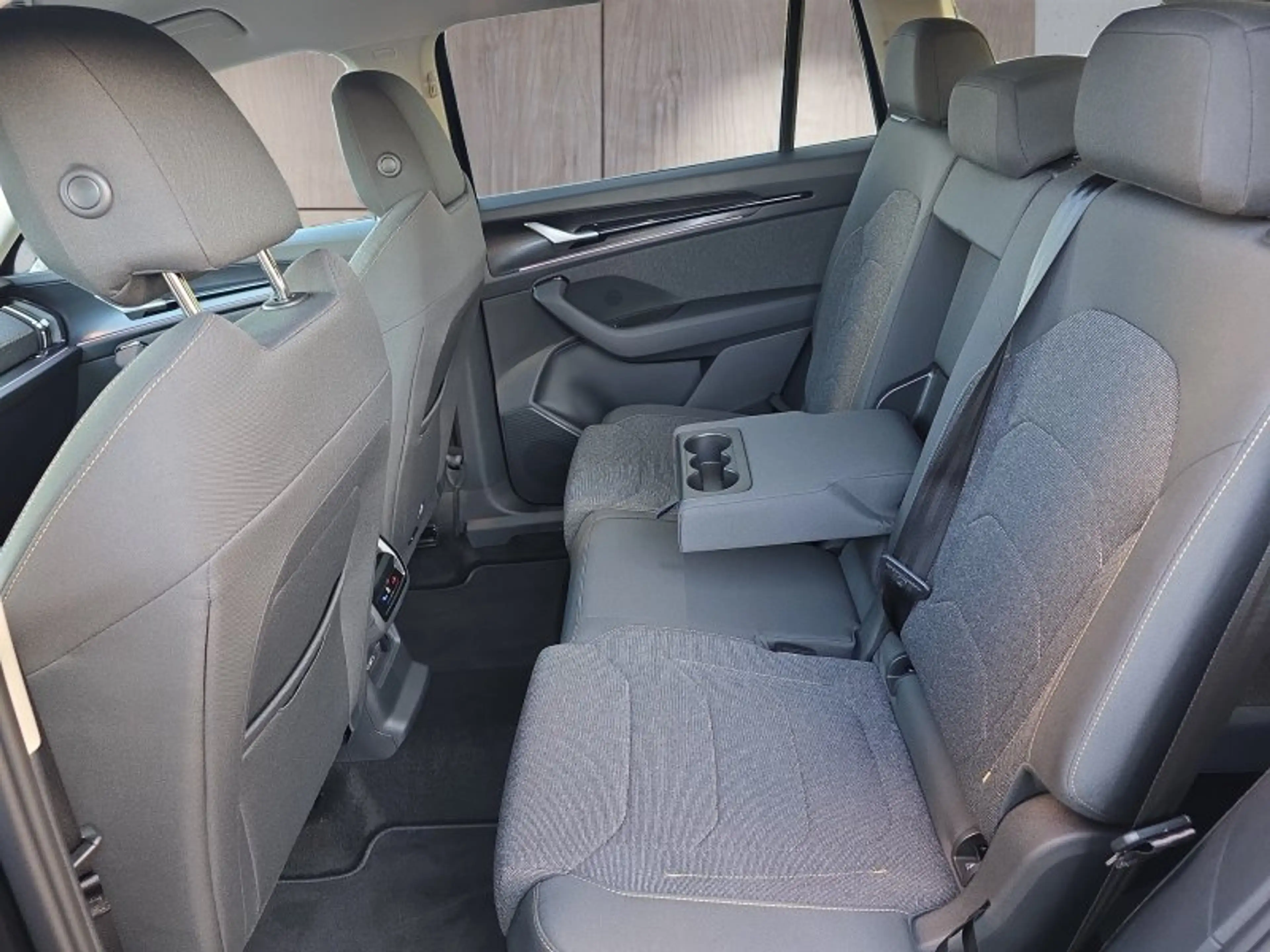 Skoda Kodiaq 2,0TSI DSG 4x4 aAHK/7-Sitzer/Matrix/Navi/el.Klappe — photo 13