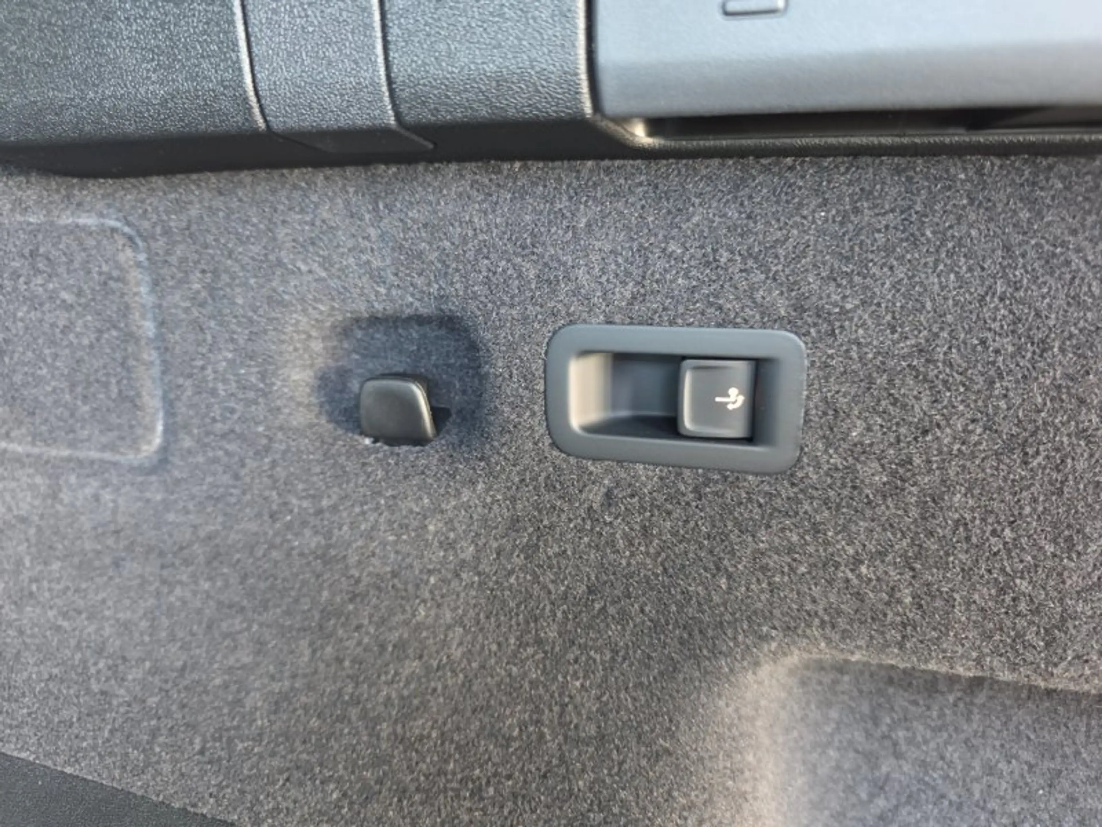 Skoda Kodiaq 2,0TSI DSG 4x4 aAHK/7-Sitzer/Matrix/Navi/el.Klappe — photo 17