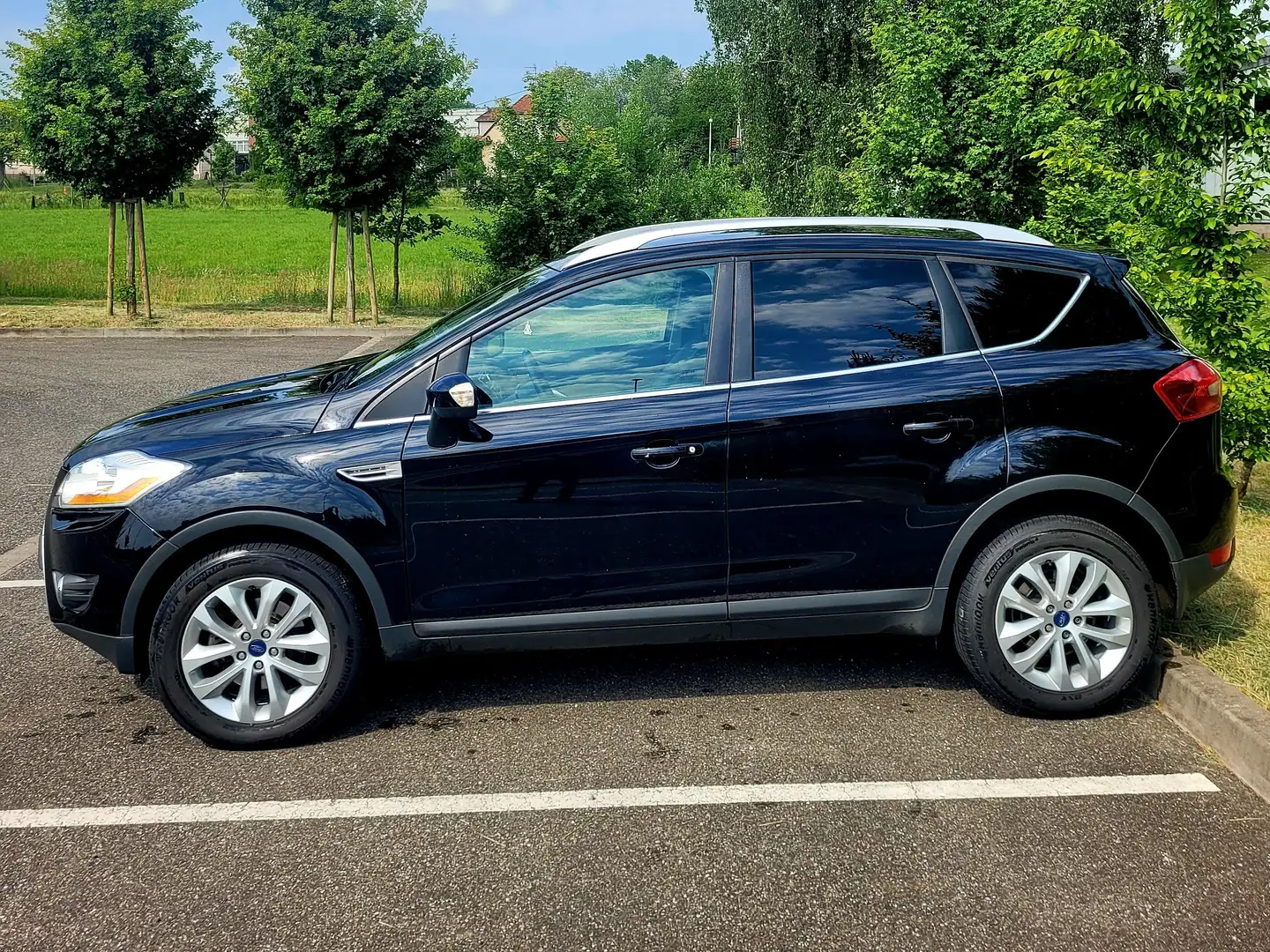 Ford Kuga Kuga 2.0 TDCi 140 DPF 4x2 Titanium Noir - 2