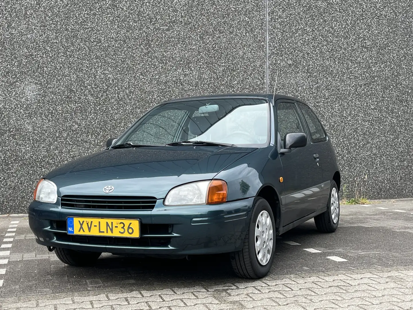 Toyota Starlet 1.3-16V Vert - 1
