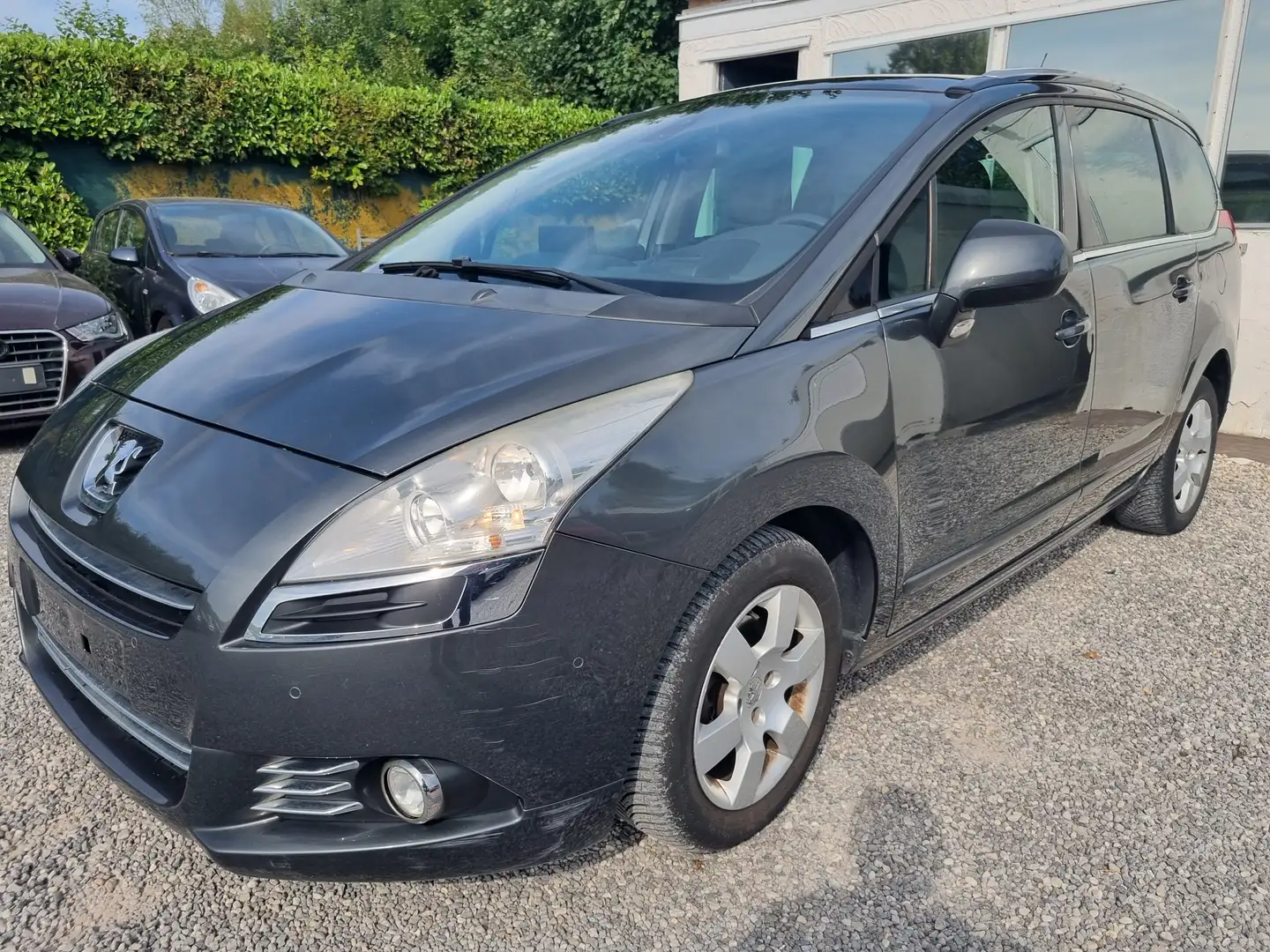 Peugeot 5008 1.6 e-HDi Allure STT FAP BMP Gris - 1