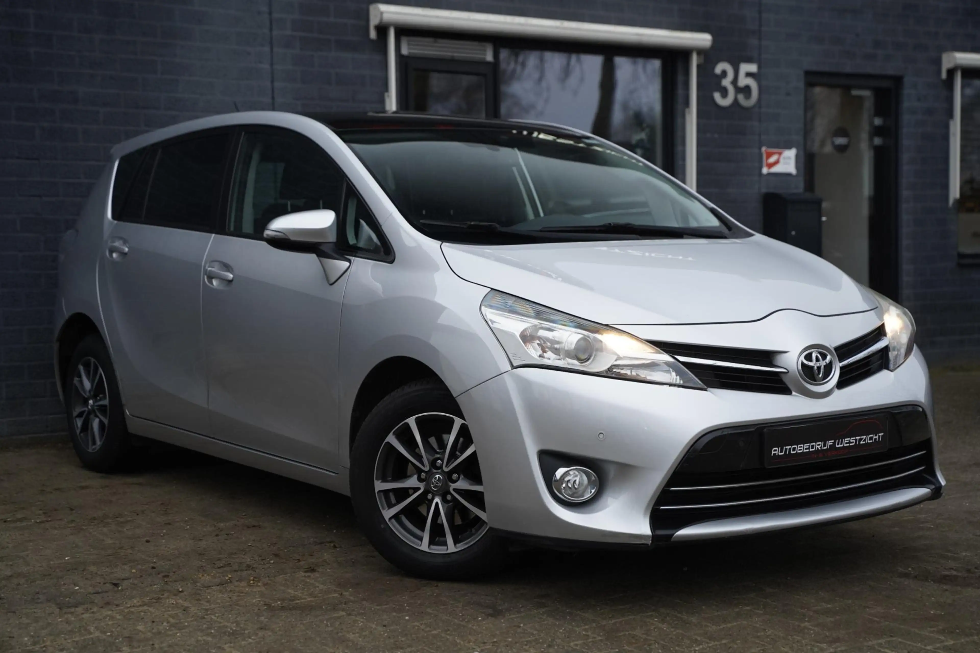 Toyota Verso 1.8 Active, Dakraam, Dealer Onderhouden, NAP — photo 2