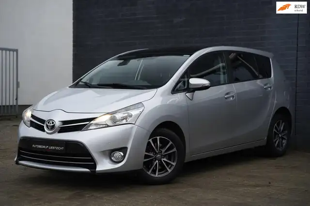 Toyota Verso 1.8 Active, Dakraam, Dealer Onderhouden, NAP