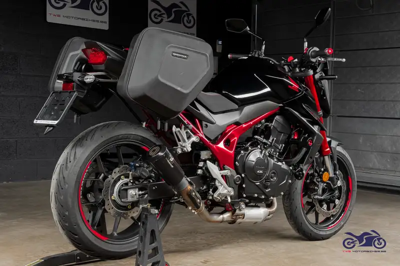 Honda Hornet - foto 3