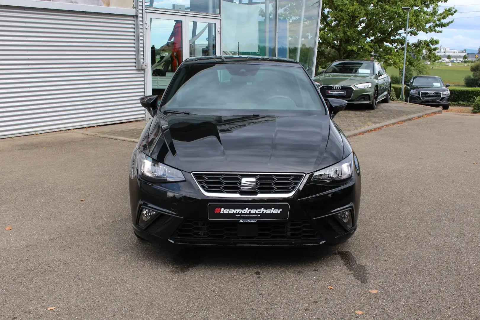 SEAT Ibiza 1.0 TSI FR Schwarz - 2