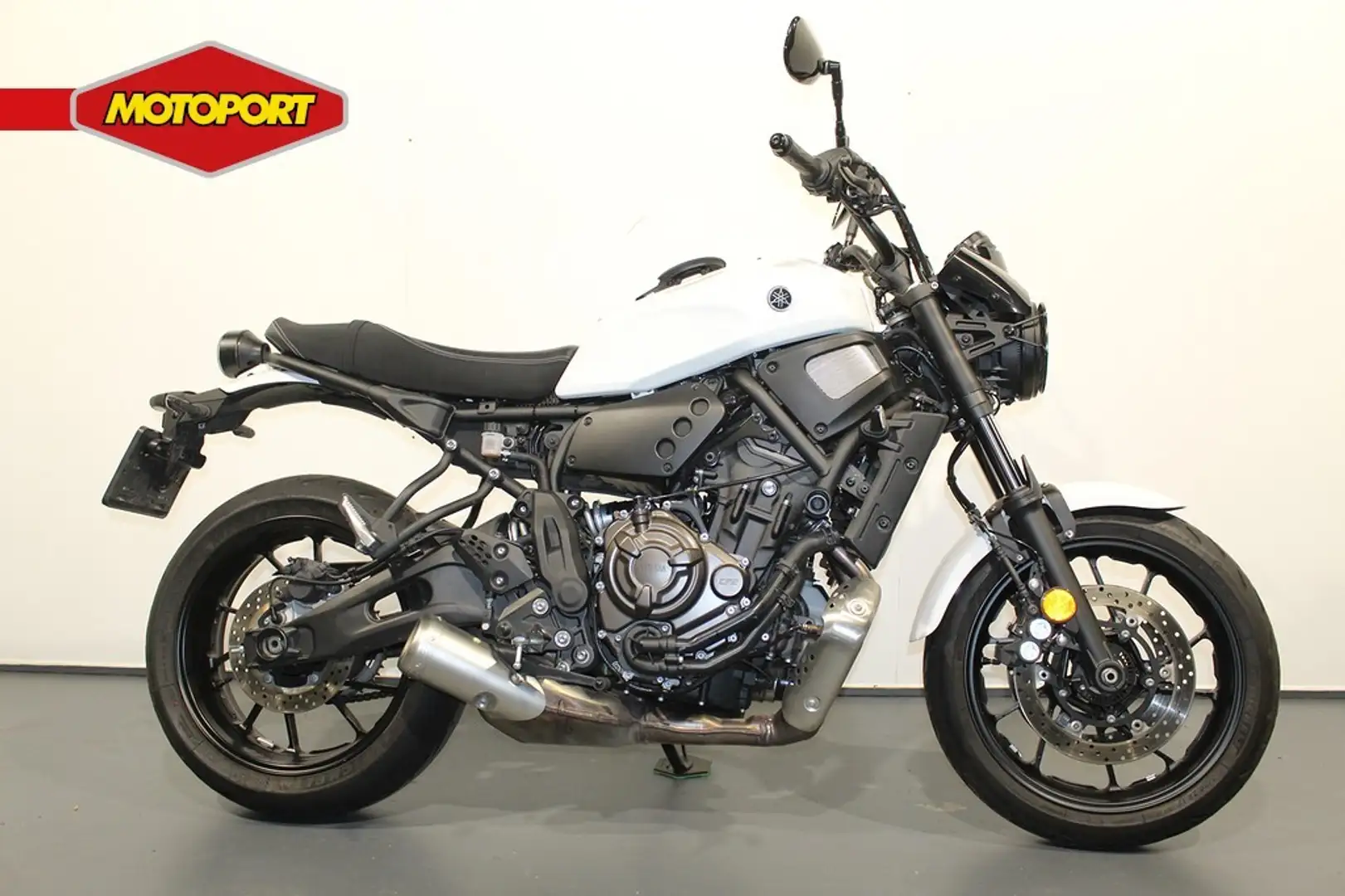 Yamaha XSR 700 Bílá - 1