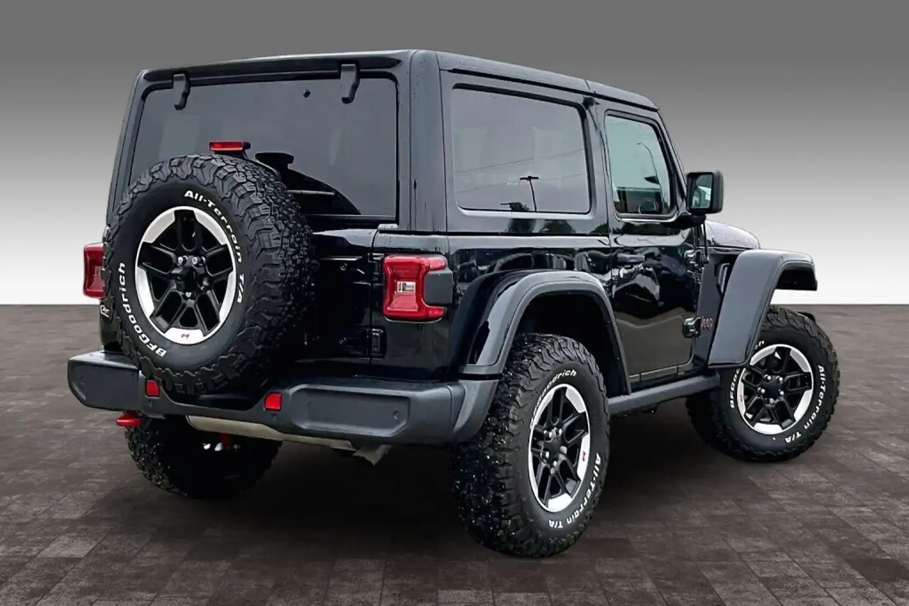 Jeep Wrangler снимка Jeep Wrangler