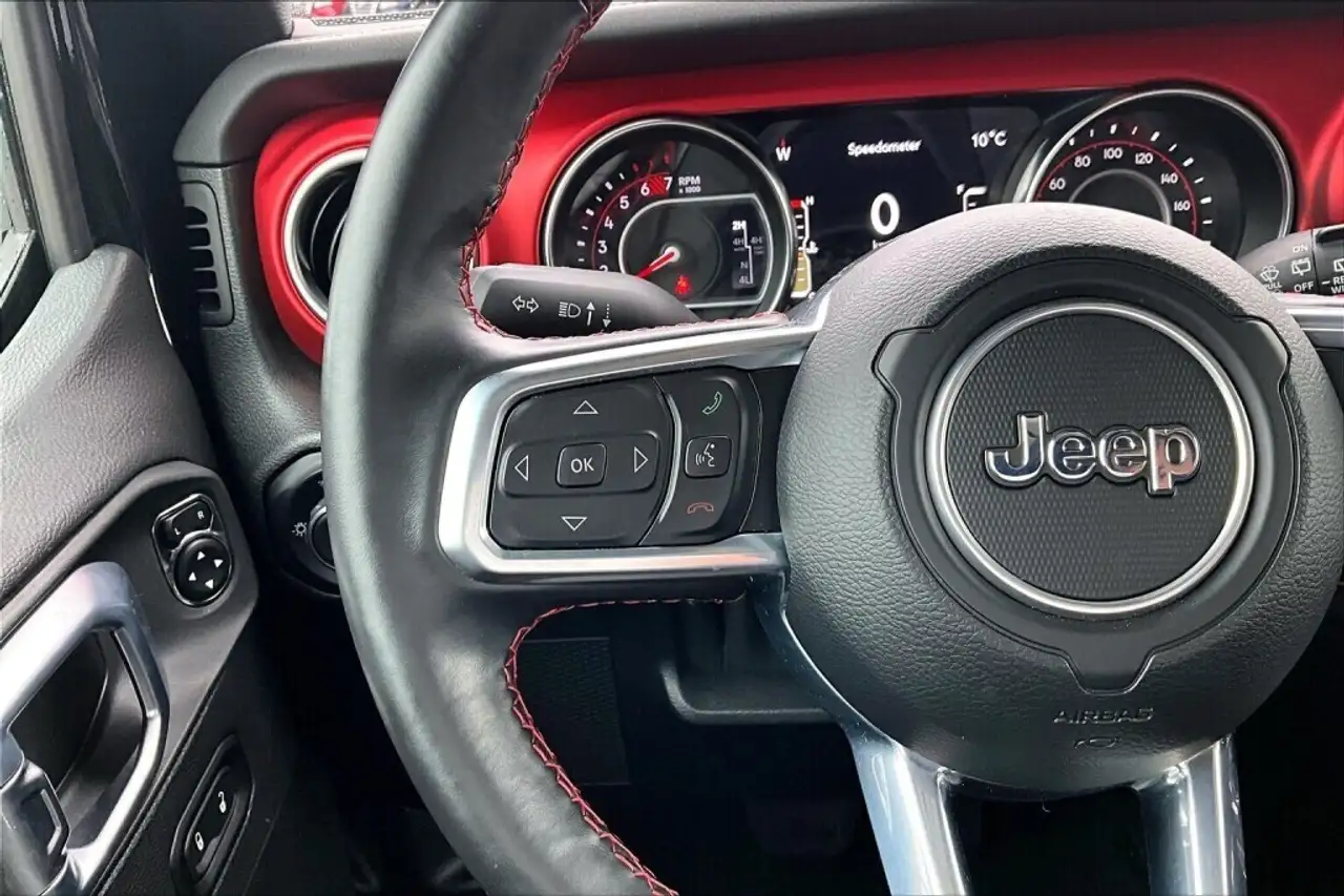 Jeep Wrangler снимка Jeep Wrangler