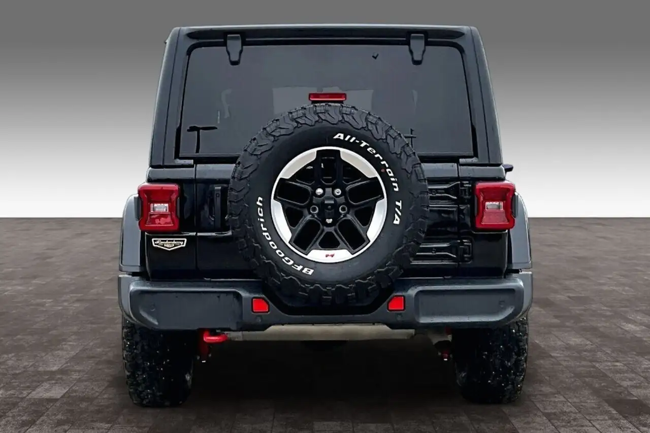 Jeep Wrangler снимка Jeep Wrangler