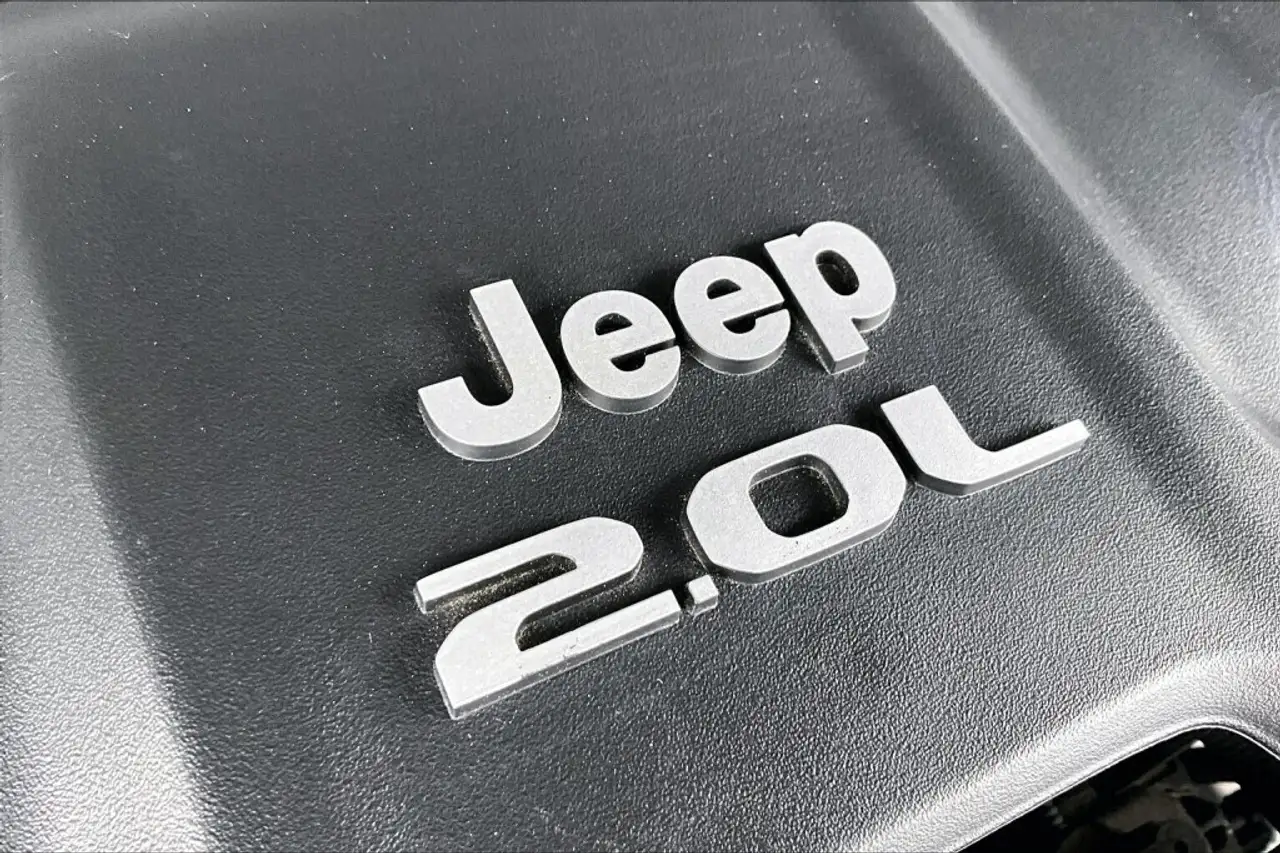 Jeep Wrangler снимка Jeep Wrangler