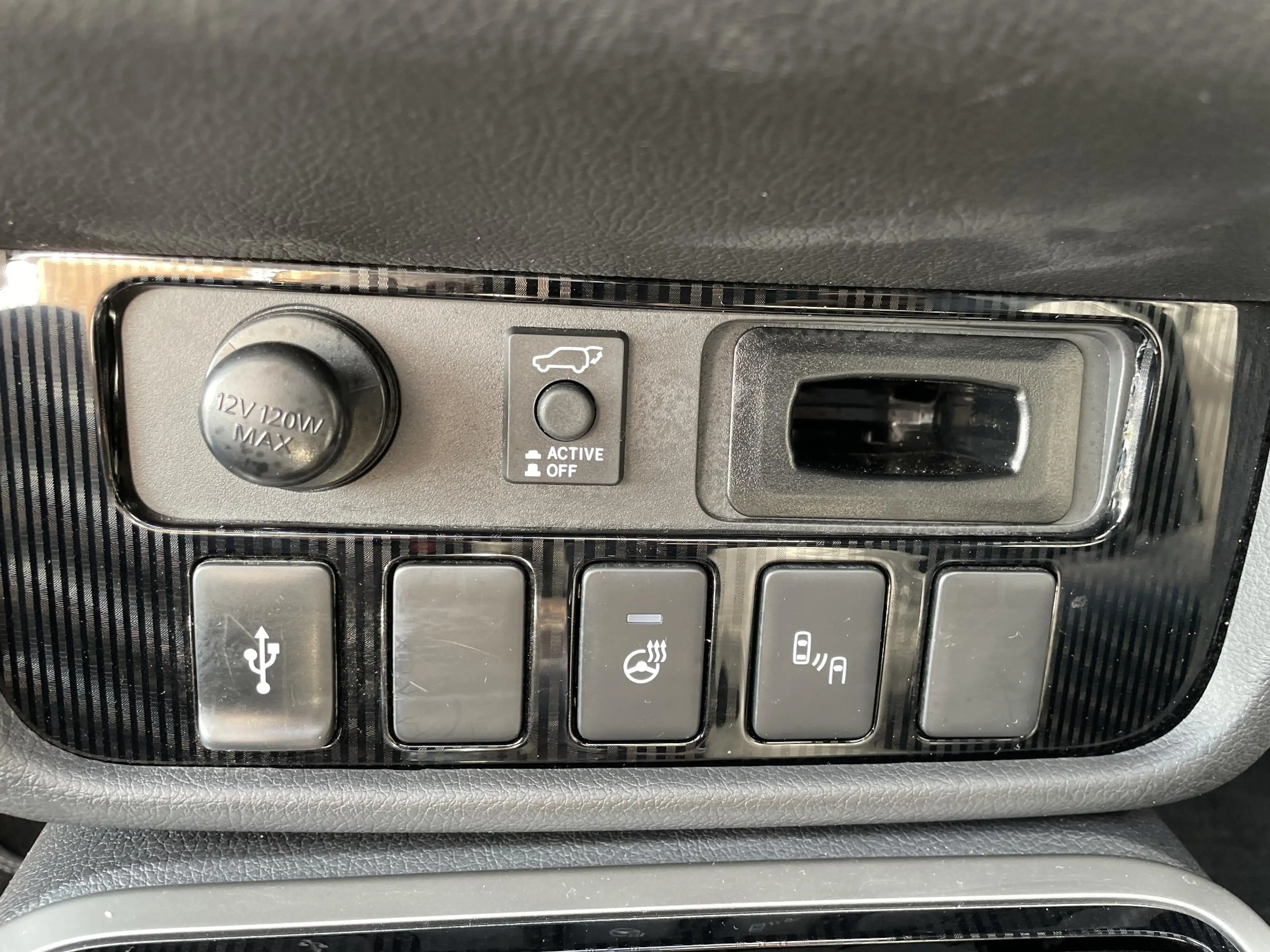 Mitsubishi Outlander 2.4 PHEV Instyle | Navigatie | Carplay/Android | L — photo 29
