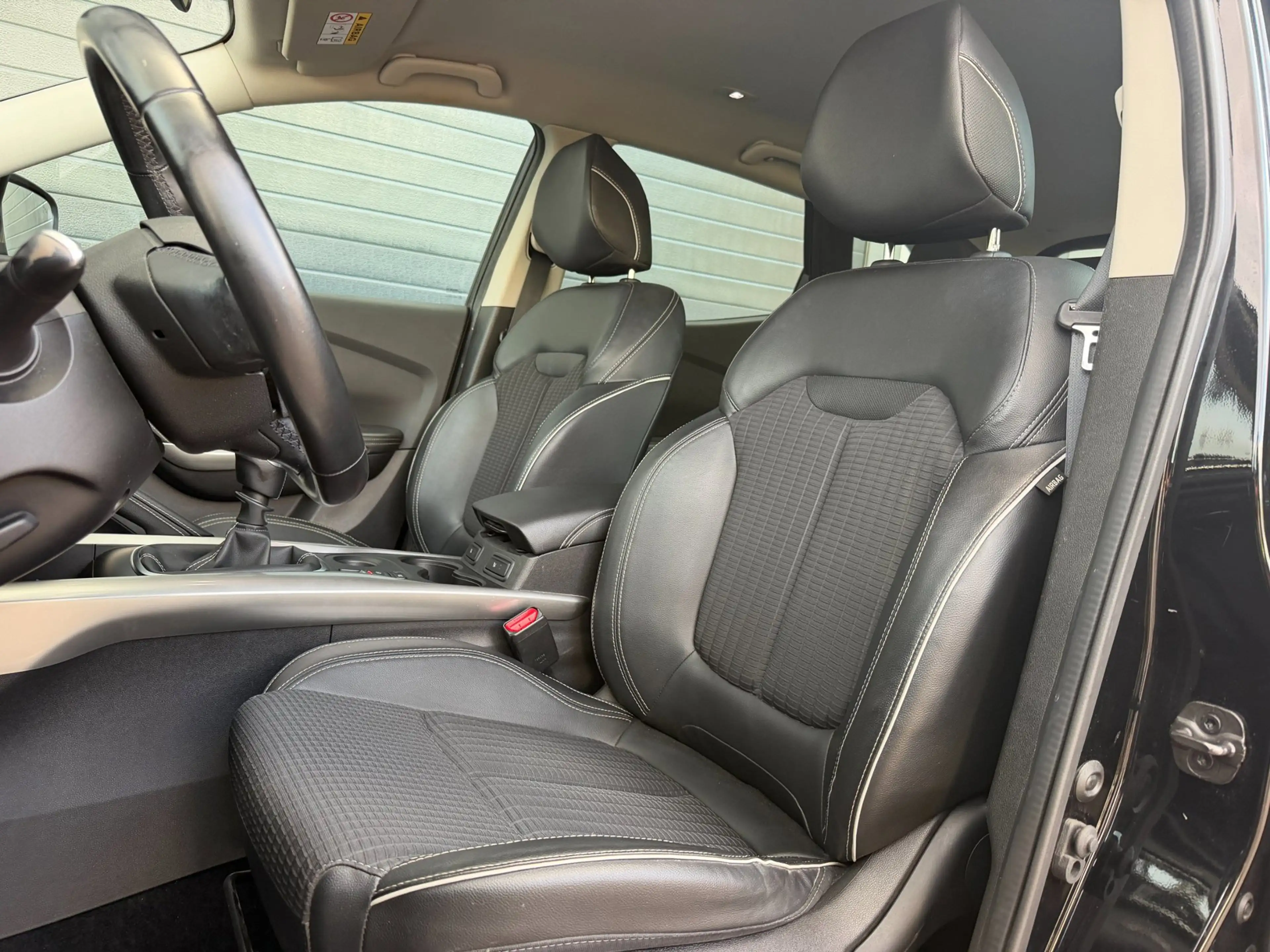 Renault Kadjar 1.6 TCe Bose|CAMERA|STOELVERWARMING|19" — photo 11