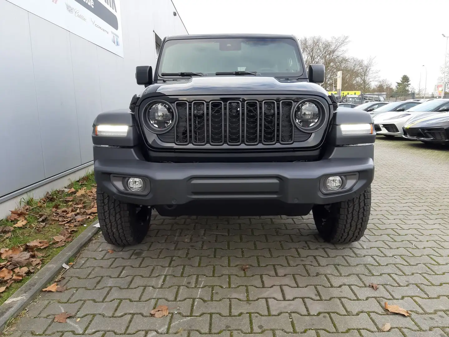 Jeep Wrangler JL Rubicon 2,0T MY24 Sky One*el. Sitze Schwarz - 2