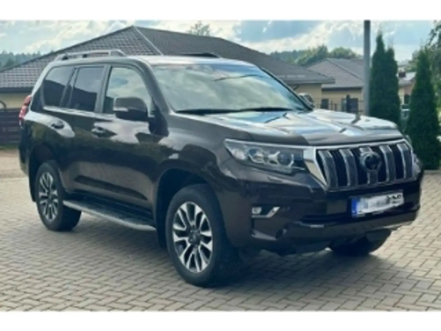 Toyota Land Cruiser Executive 2.8 D4-D AHK LED Leder Braun - 1