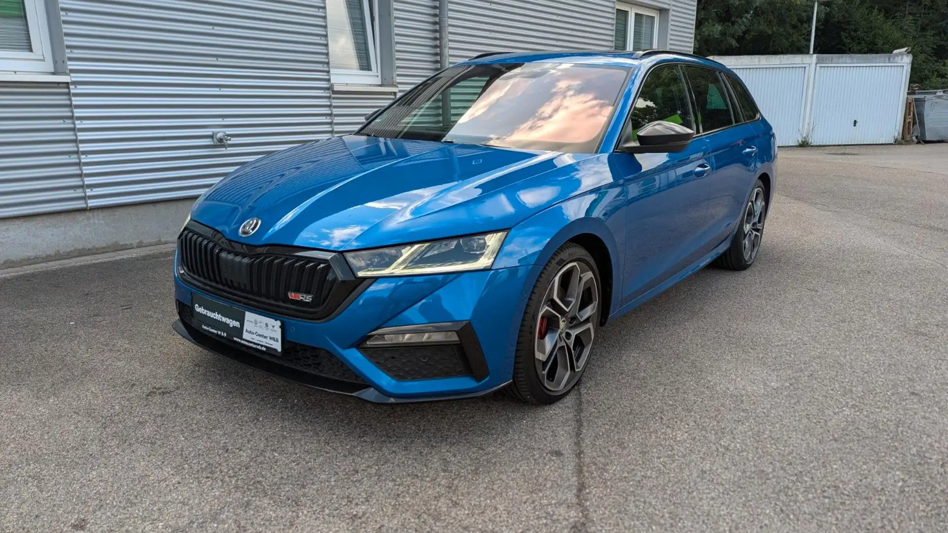 Skoda Octavia Combi RS Plus 2.0TDI DSG 4x4 Blau - 1