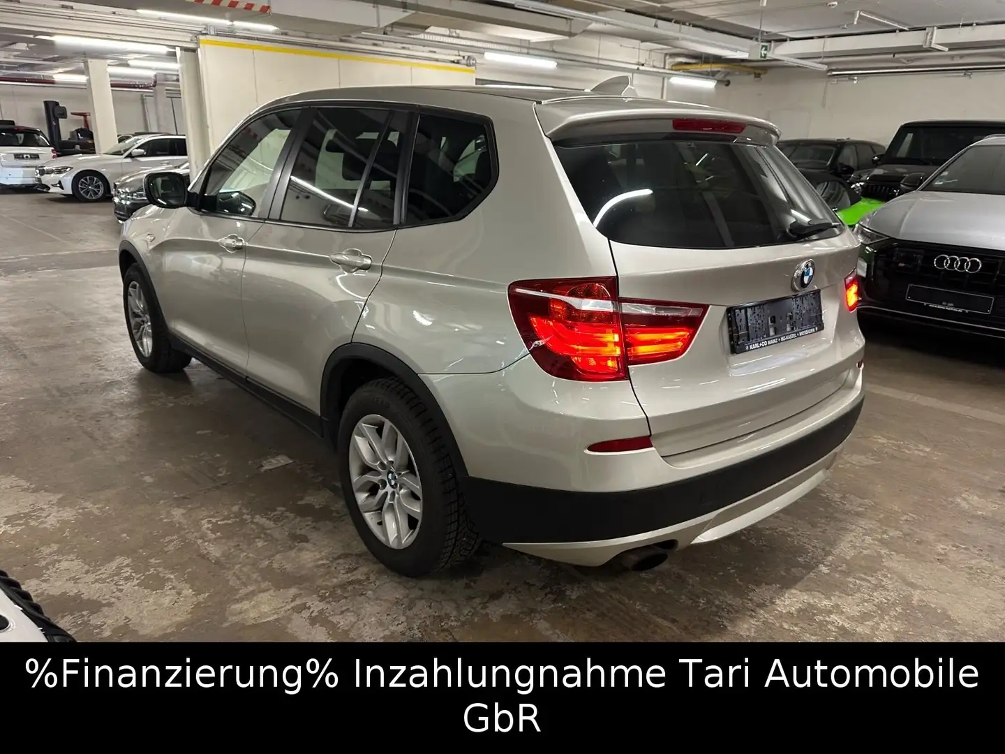 BMW X3 xDrive20i Leder,Keyless,Head-Up,Kamera,1.Hand Silber - 1