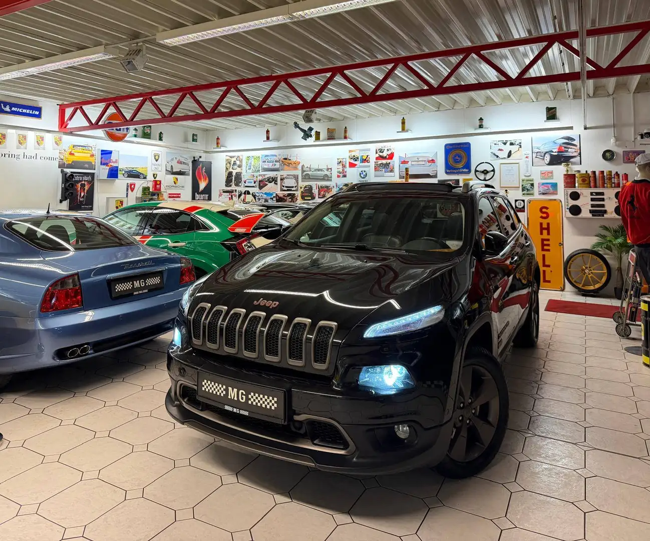 Jeep Cherokee Limited 4WD 75 Anniversary Panoramadach Schwarz - 1
