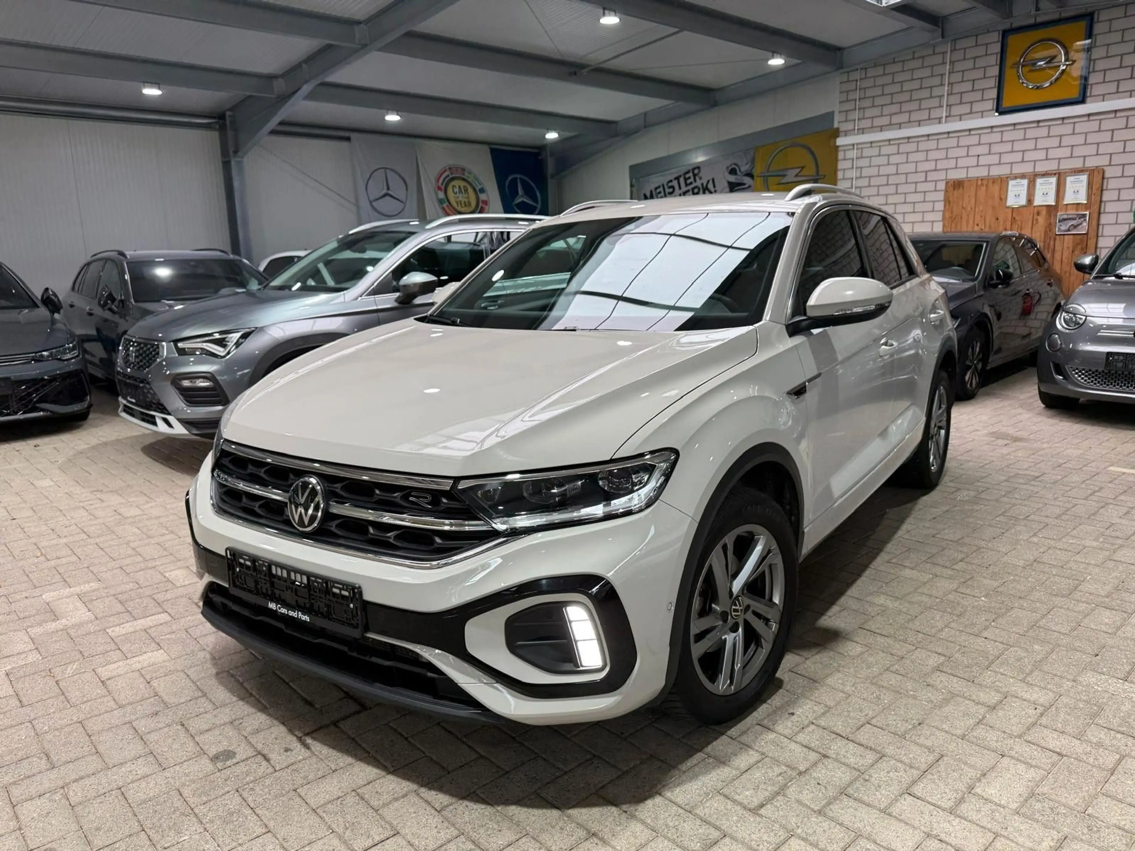Volkswagen T-Roc 1.5 TSI R-Line ACC SHZ LED IQ-Light APP