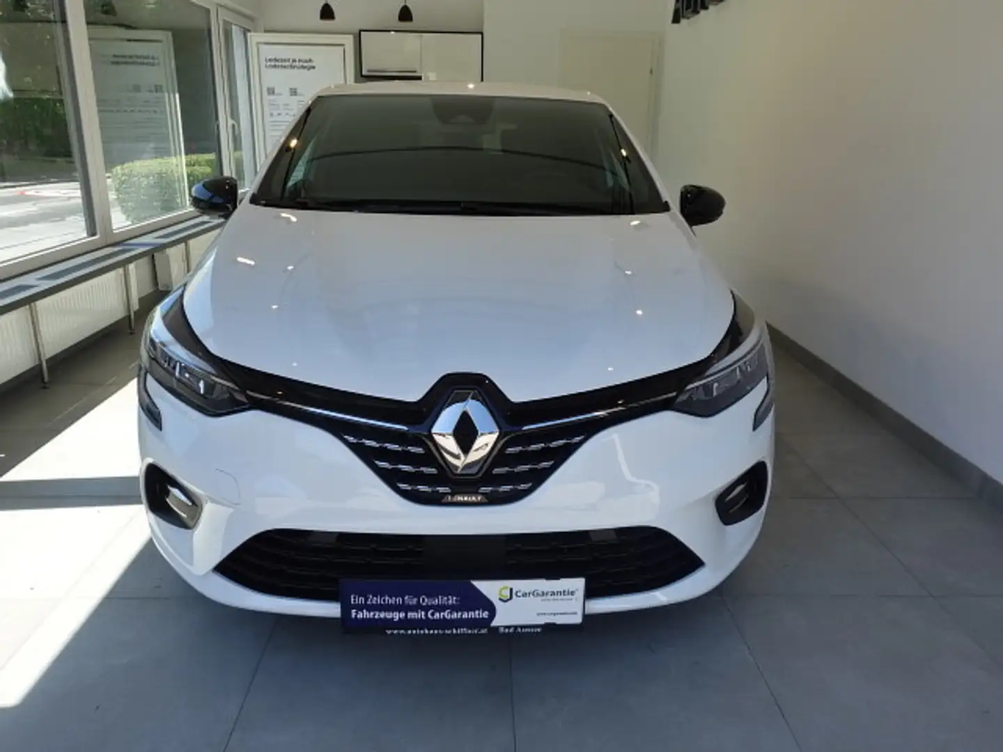 Renault Clio Techno E-TECH 140 Aut. Weiß - 2