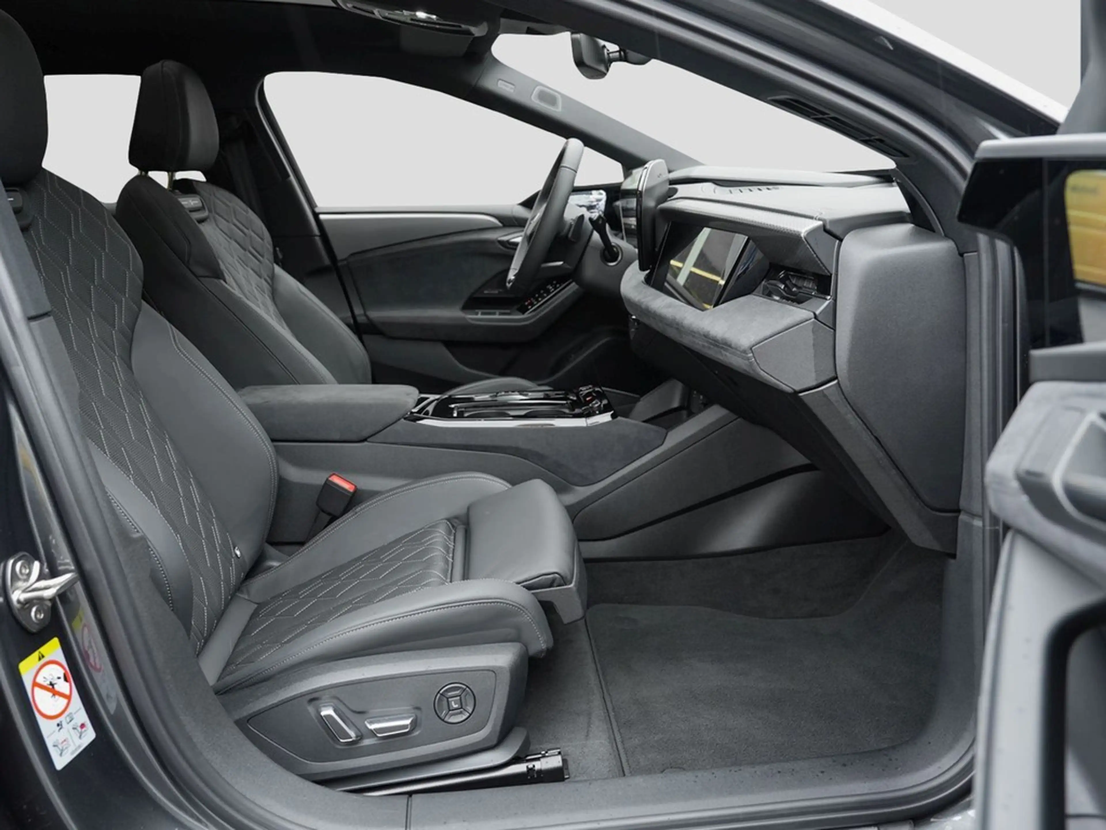 Audi S6 e-tron Avant edition one grey Matrix, B+O, — photo 7