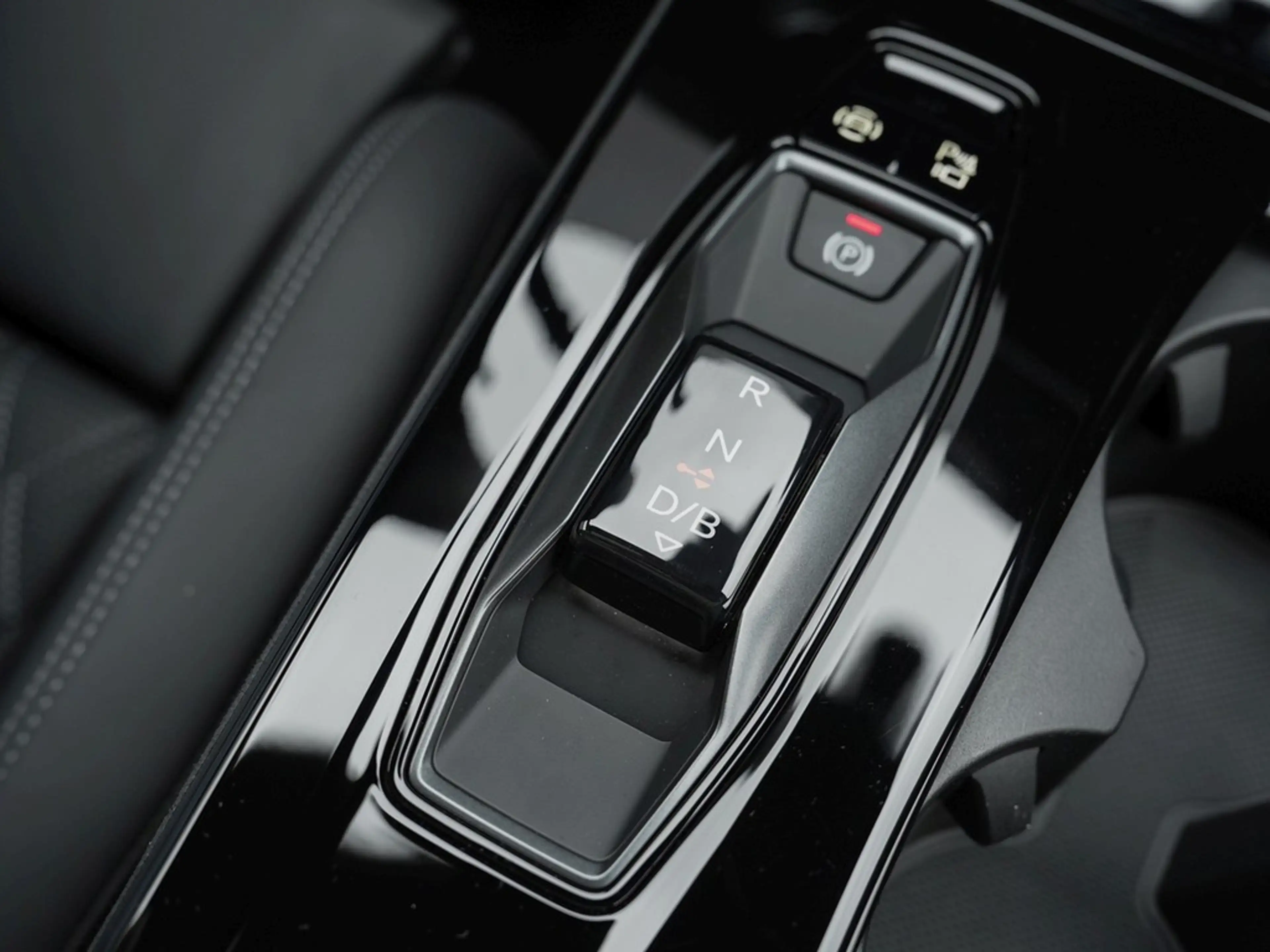 Audi S6 e-tron Avant edition one grey Matrix, B+O, — photo 13