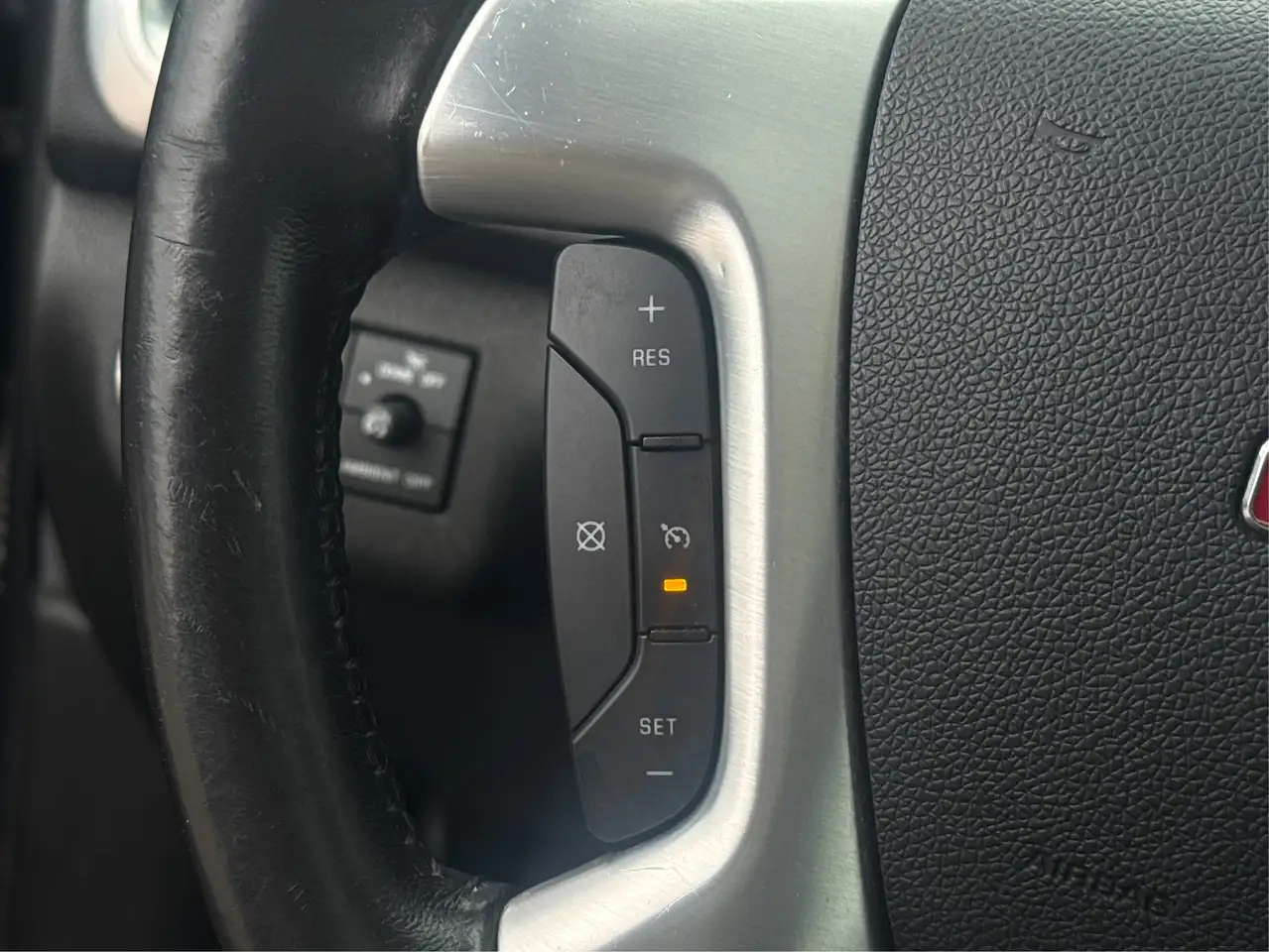 GMC Acadia снимка GMC Acadia