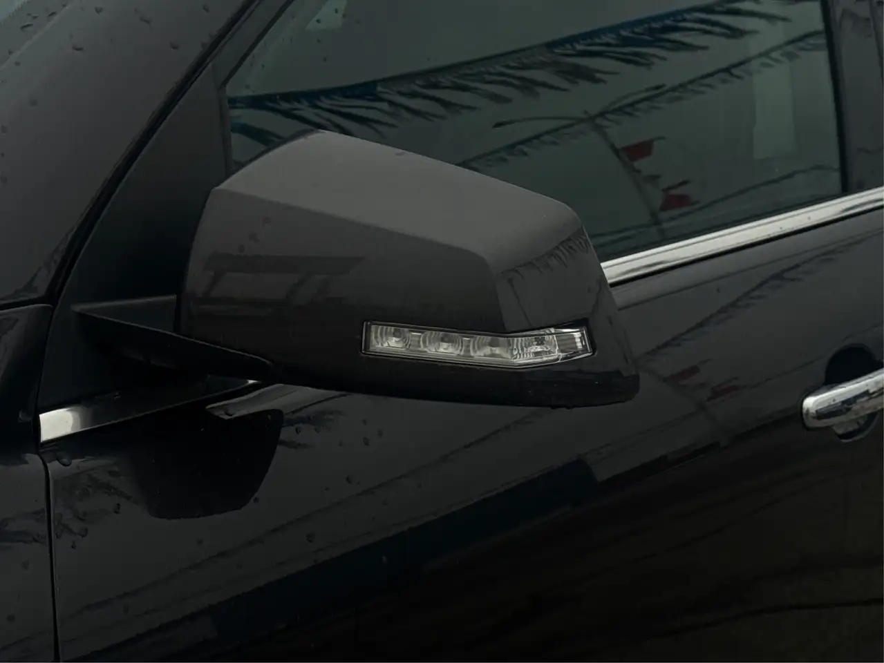 GMC Acadia снимка GMC Acadia