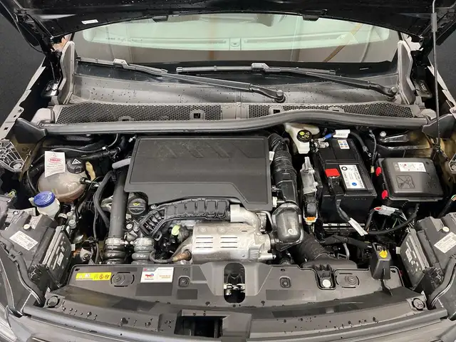 Peugeot 2008 view 6