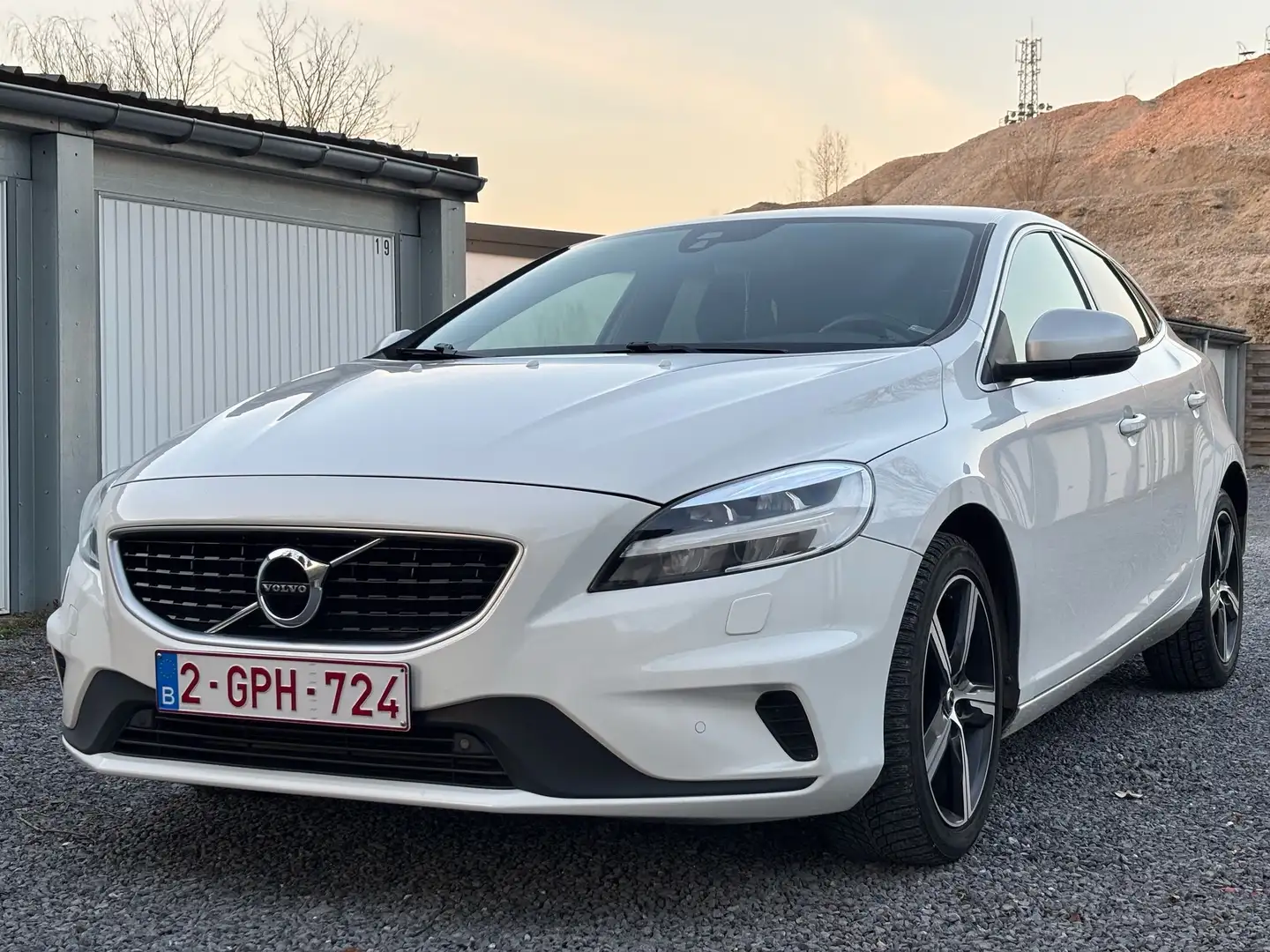 Volvo V40 T4 Geartronic RDesign Blanco - 2