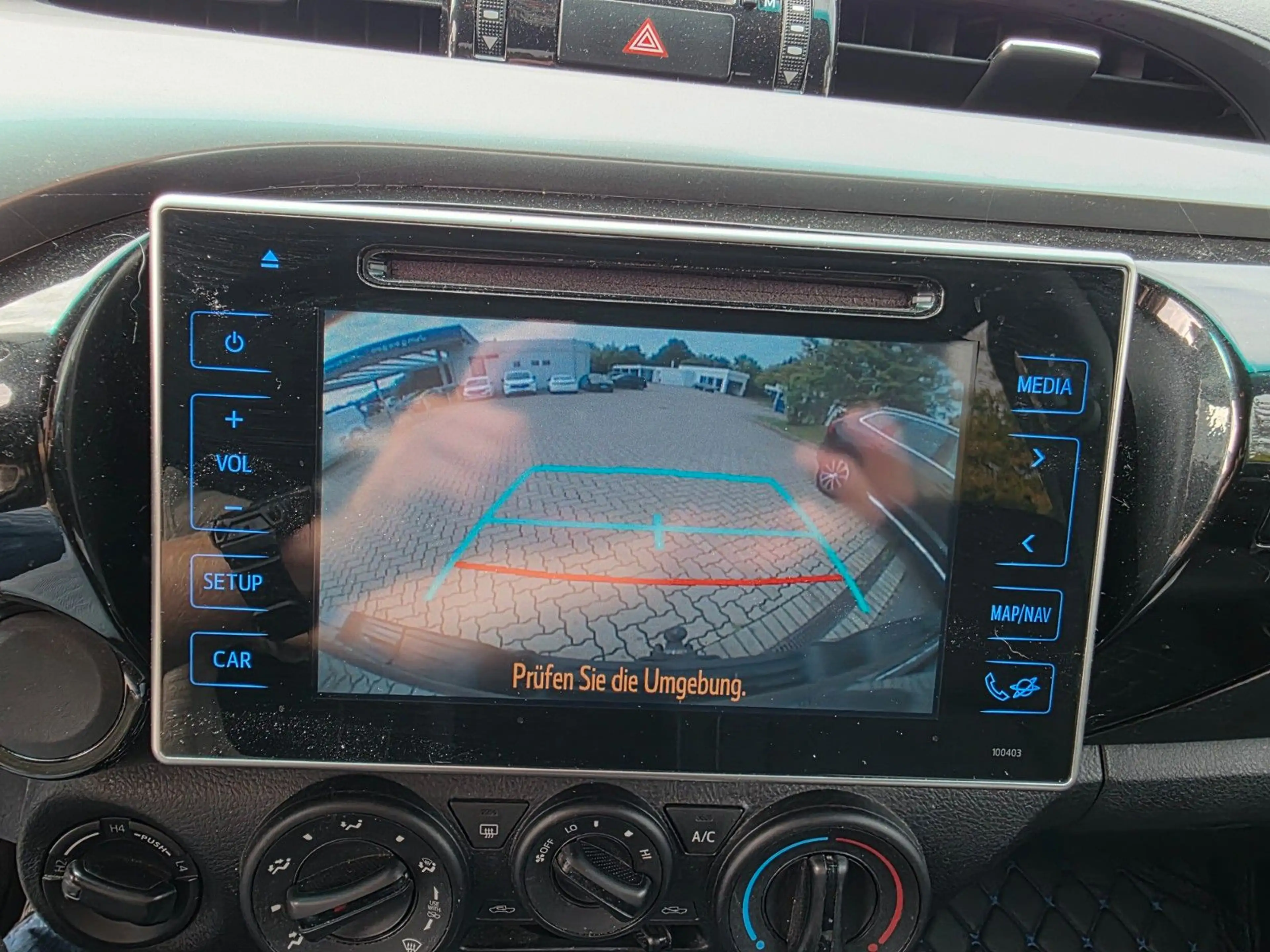 Toyota Hilux Double Cab Comfort 4x4 *DAB*Klima*RFK*AHZV — photo 13
