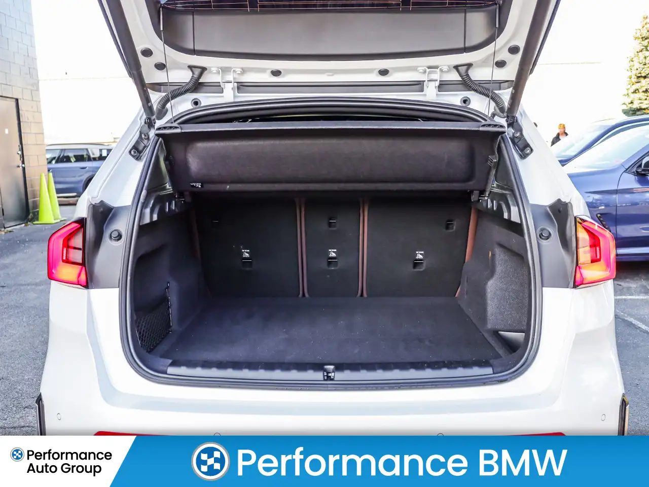 BMW X1 снимка BMW X1
