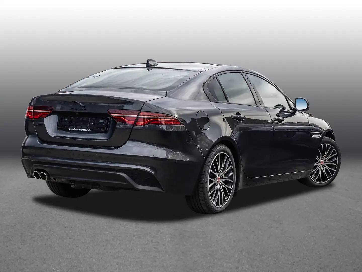 Jaguar XE D200 RWD SE  NAVI PANO KLIMA AHK Szary - 2