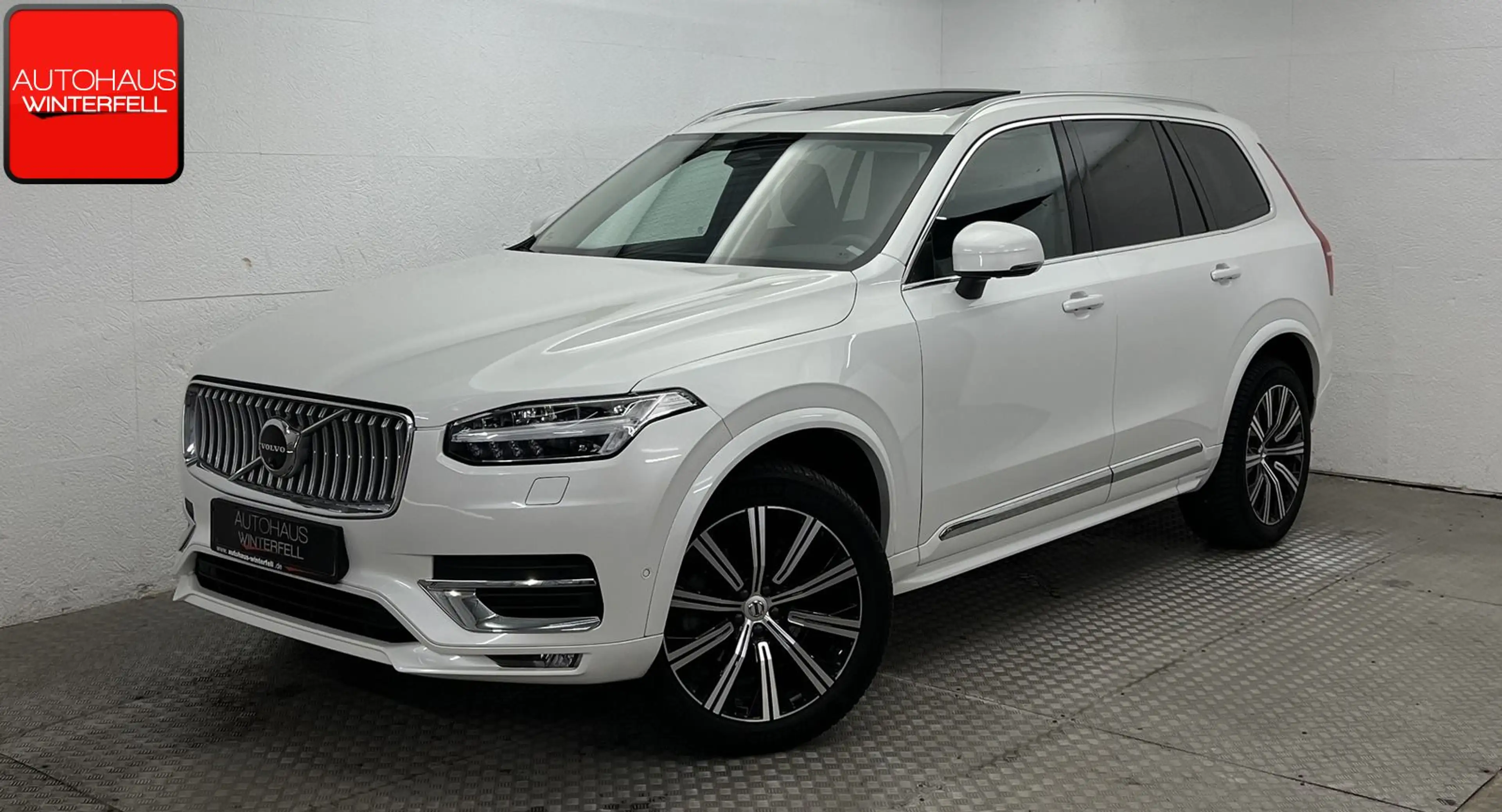 Volvo XC90 B5 D AWD PLUS BRIGHT 7SITZ+PANO+AHK+STANDHE